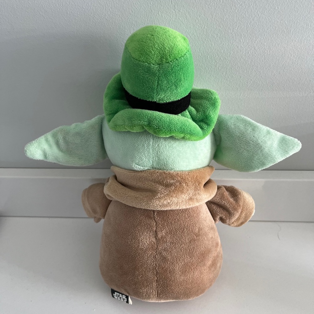 Star Wars Grogu st Patrick’s day dog toy plush - Picture 3 of 6
